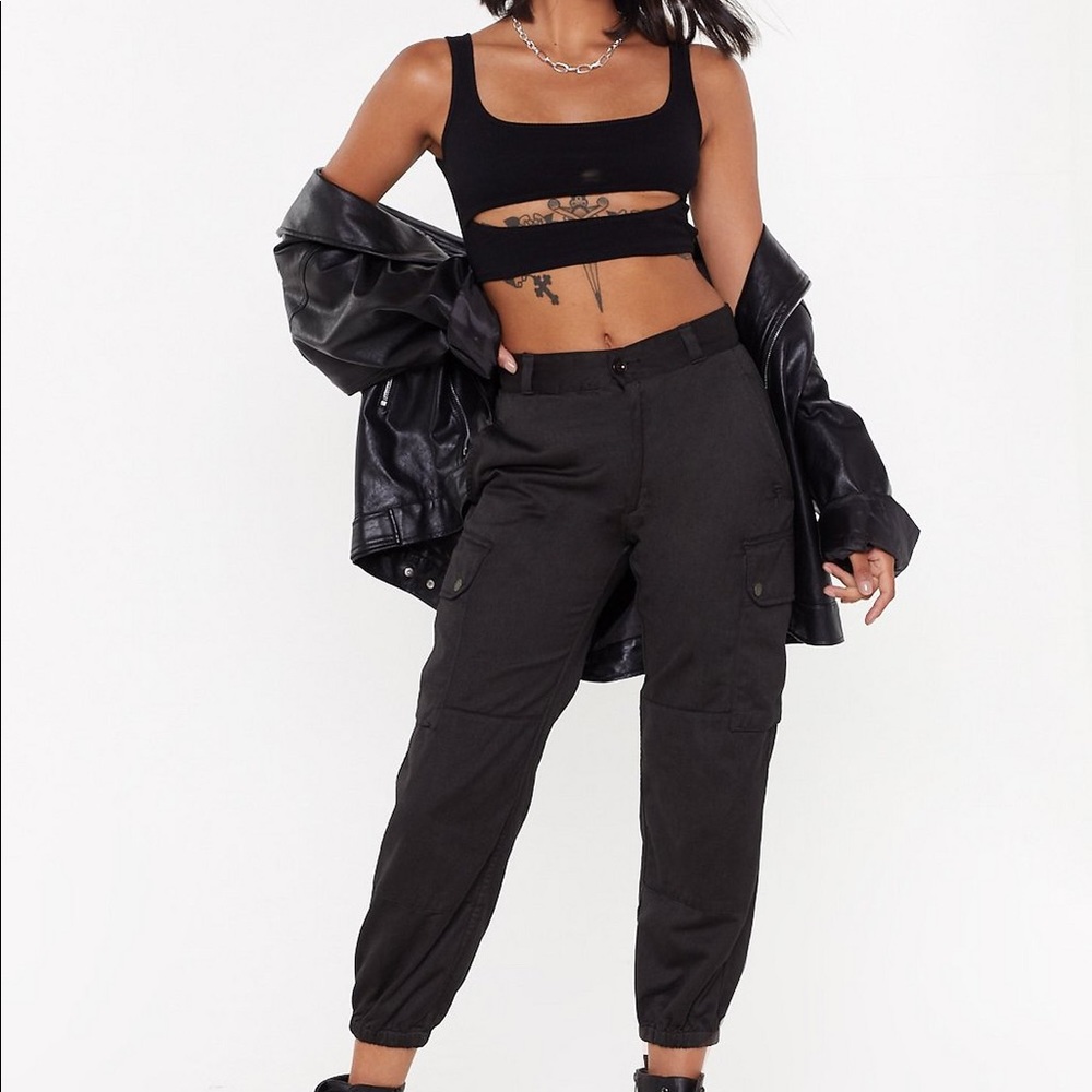Cut Out Ribbed Crop Top with Scoop Neckline
